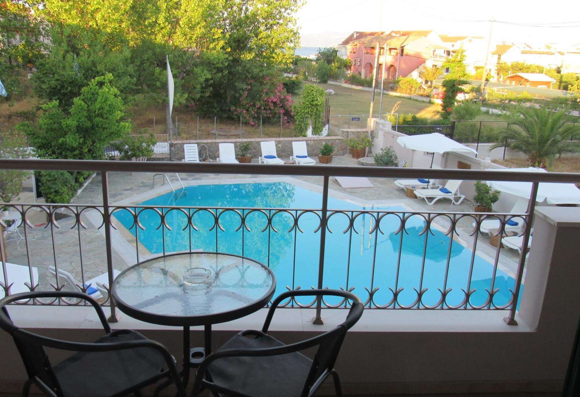 Toni'S Guesthouse Kavos Exterior photo